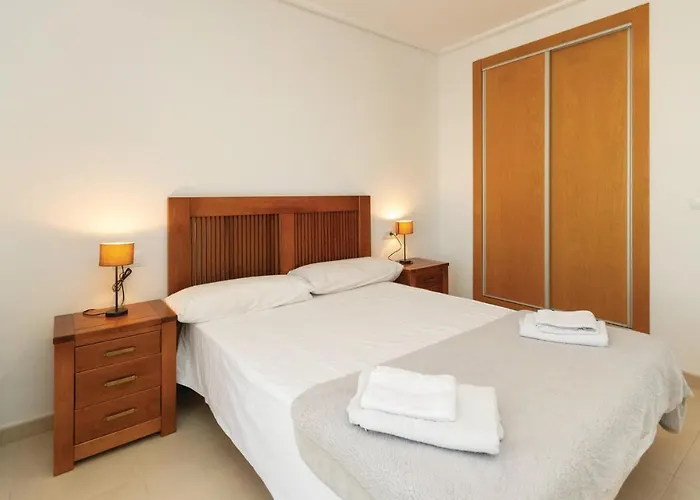 2 Bedroom Amazing Apartment In Roldan
