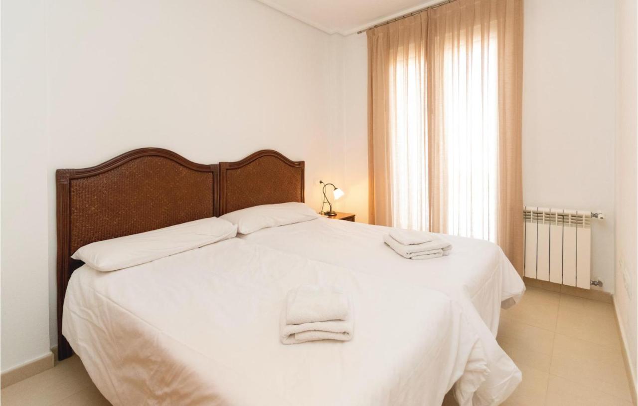 2 Bedroom Amazing In Roldan *